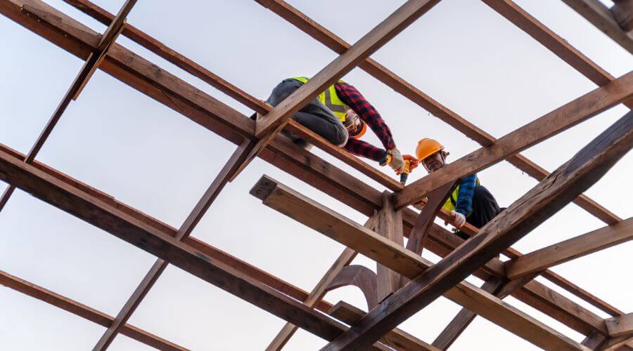 Professional gutter cleaning services in Kingston, OK